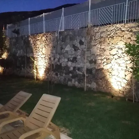 Bella Rose Oda ve Kahvaltı Cedit