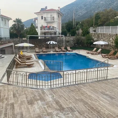 Oda ve Kahvaltı Bella Rose *